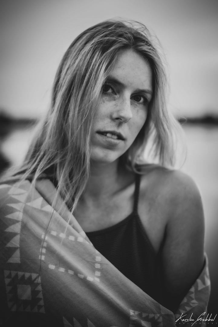 nele (bw)