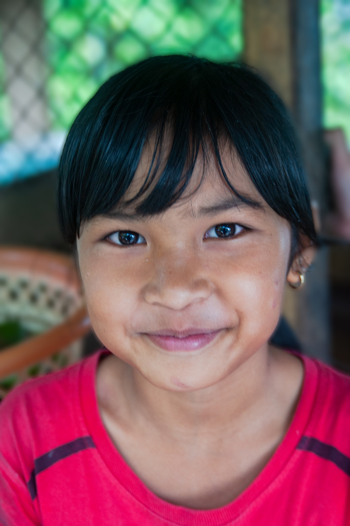 Nengah the young market seller