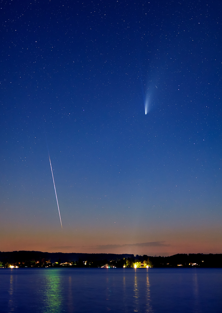 Neowise mit Meteorit