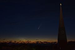 Neowise über Helgoland