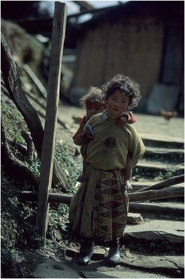 NEPAL 1992 - LAND DER BERGE - JOMSOM TREK - GHOROPANI - BEGEGNUNGEN (18 00)