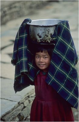NEPAL 1992 - LAND DER BERGE - JOMSOM TREK - GHOROPANI - BEGEGNUNGEN (18 03)