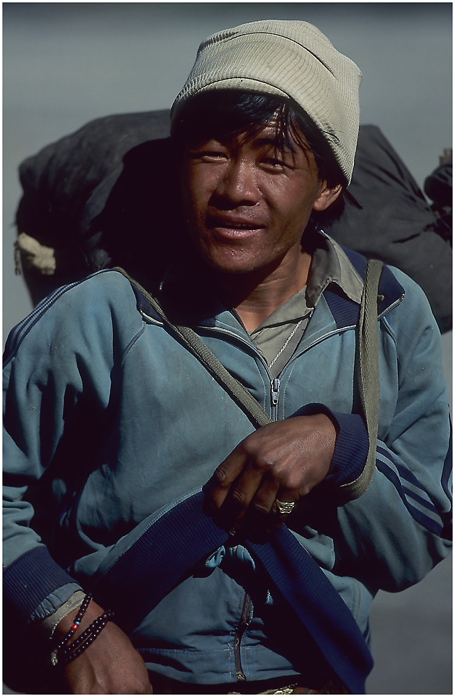 NEPAL 1992 - LAND DER BERGE - JOMSOM TREK -  KALOPANI - MARPHA - BEGEGNUNGEN (41 07)