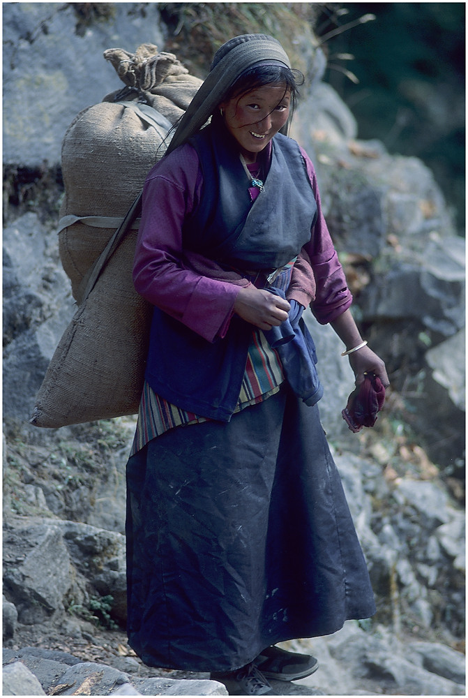 NEPAL 1992 - LAND DER BERGE - JOMSOM TREK - KALOPANI - MARPHA - BEGEGNUNGEN (41 10)