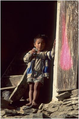 NEPAL 1992 - LAND DER BERGE - JOMSOM TREK - THIRKETHUNGA - BEGEGNUNGEN (16 00)