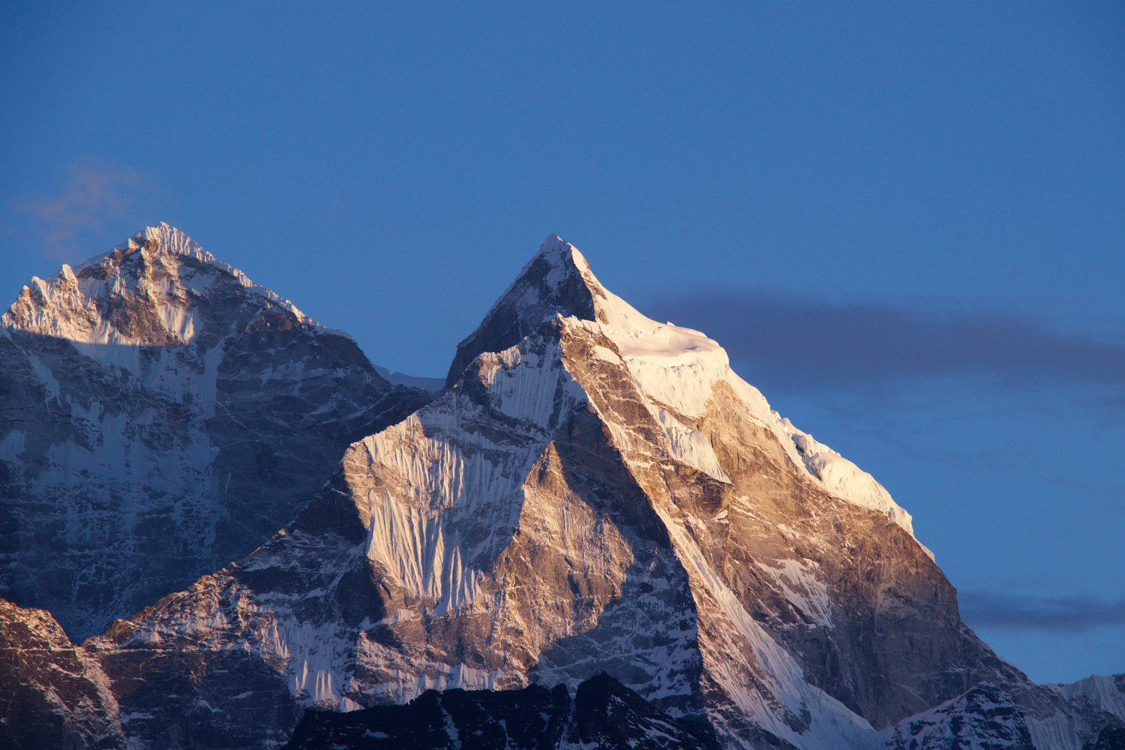 Nepal, Mt. Thamserku