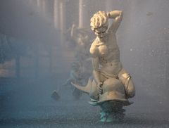 Neptun beim Wellenreiten?