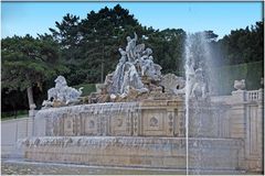 Neptun-Brunnen vor der Gloriette Schlosspark Schönbrunn Wien