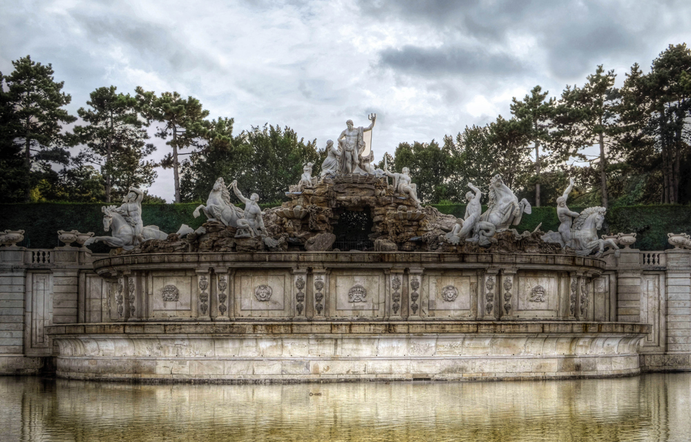 Neptunbrunnen ...