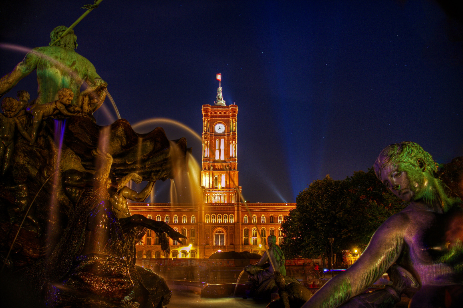 Neptunbrunnen bei Nacht