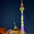Neptunbrunnen Berlin mit dem Berliner Fernsehturm - Festival of Lights