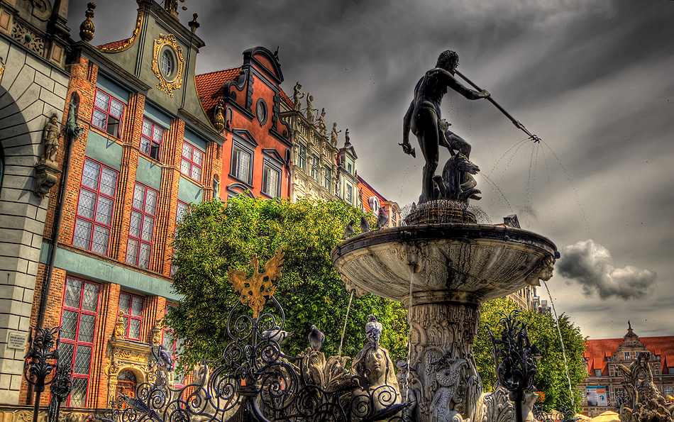 Neptunbrunnen vor dem Artushof