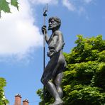 Neptunbrunnen vor der Fuggerei