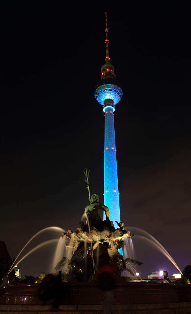 Neptune fountain and TV Tower