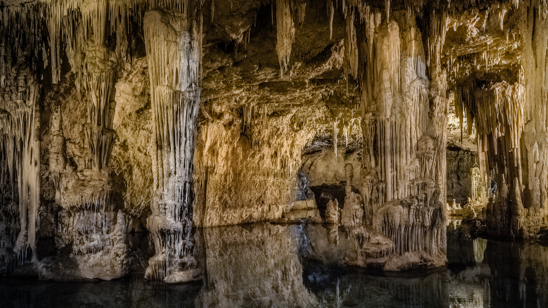 Neptunsgrotte Lamarmorasee 