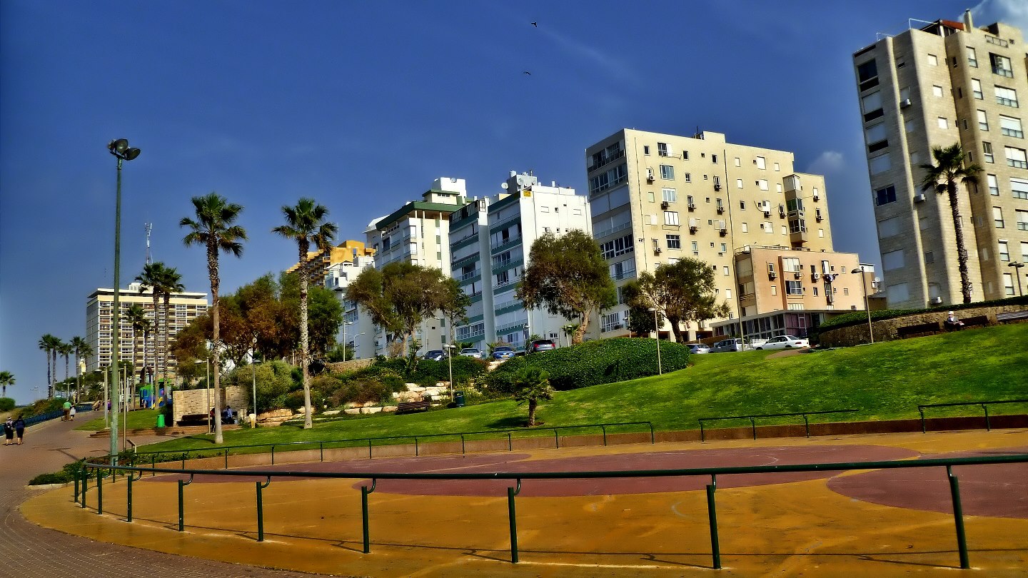 NETANYA BEACH GARDEN