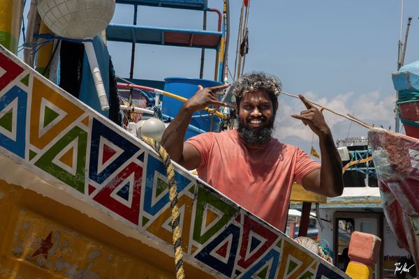 Netz voll = Geld ok /  Fishing net full = money ok