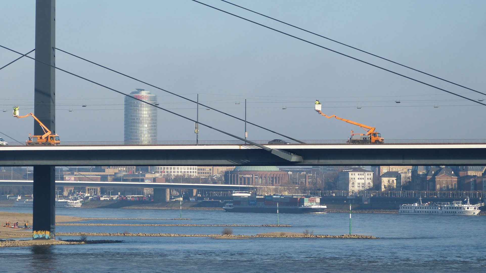 Netzwartungsarbeiten auf der Kniebrücke