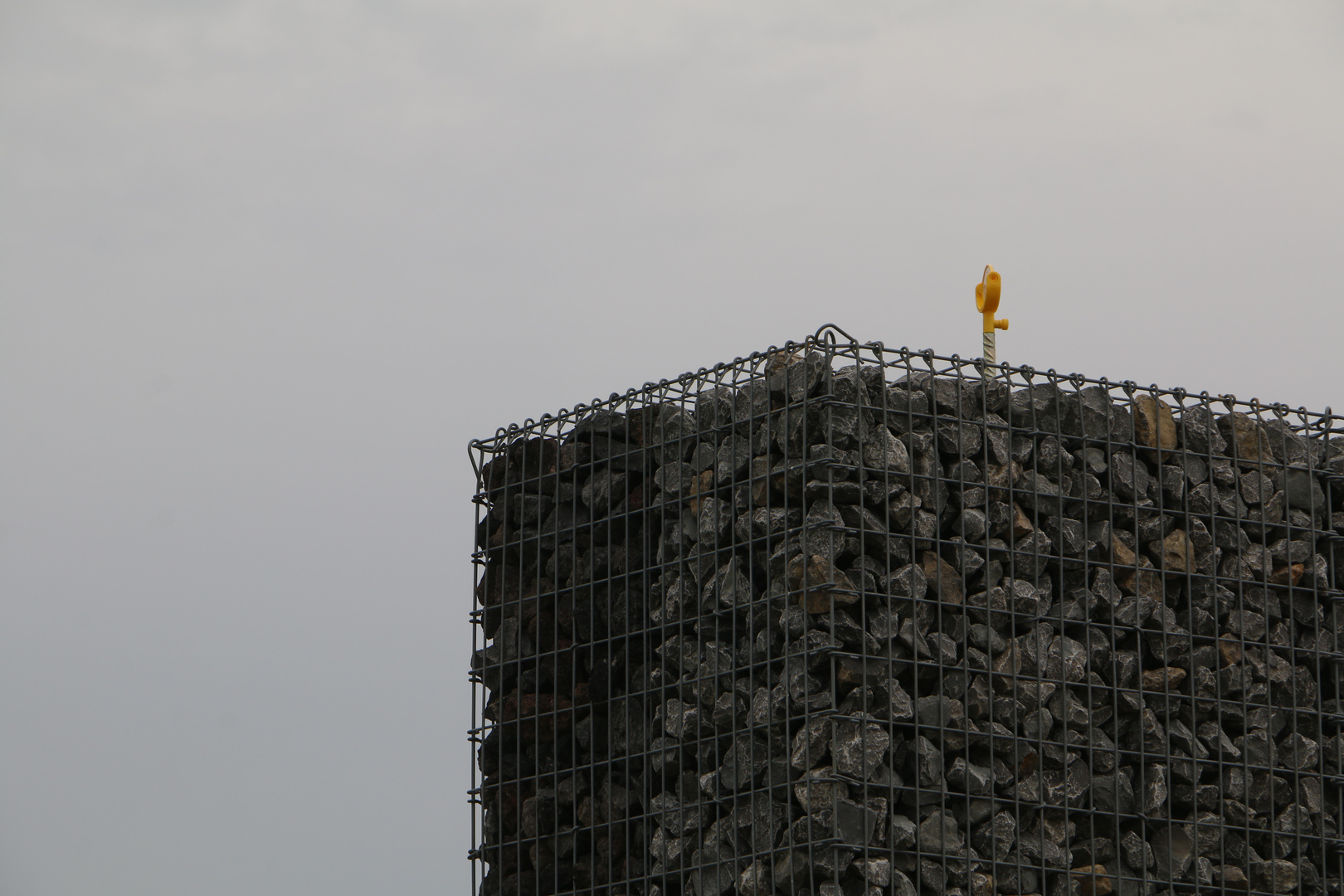 NEU - Das Gelbe auf der Mauer