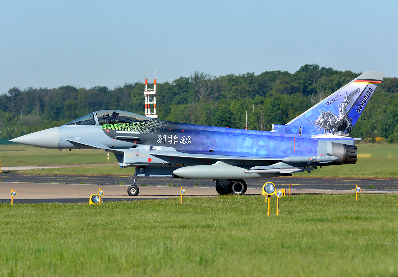 Neu lackierter Eurofighter