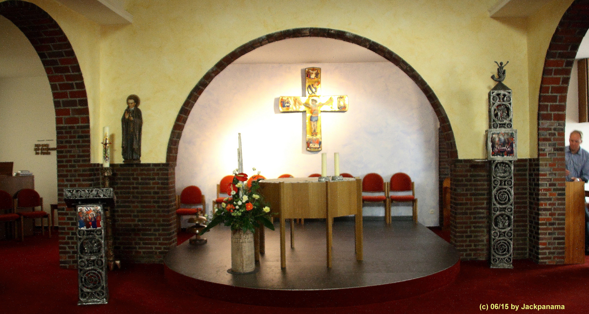Neu renovierte Kirche des Jugendklosters, Kirchhellen