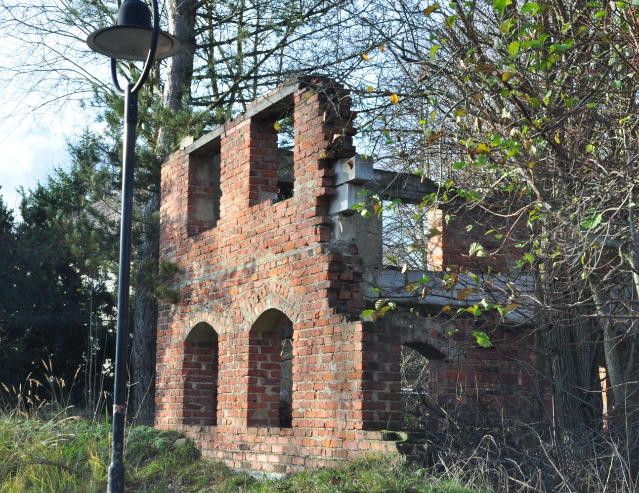 Neubau-Ruine