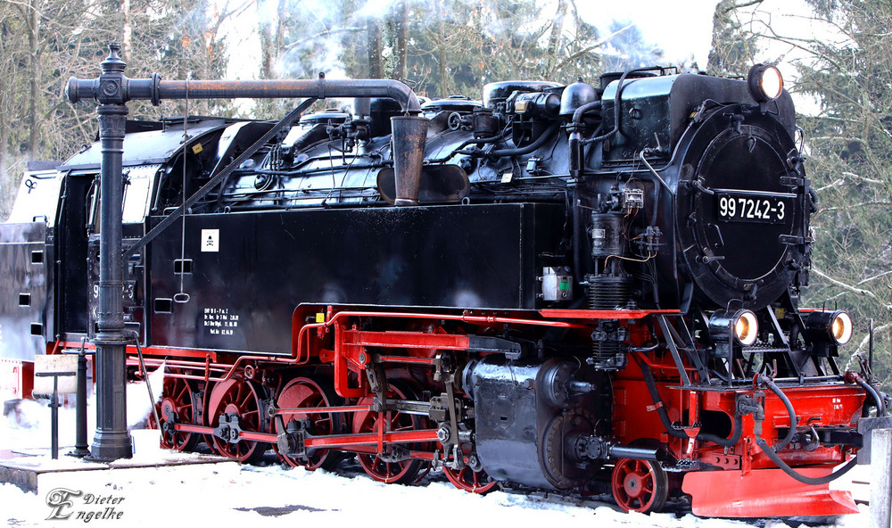 Neubaulokomotive der Harzer Schmalspur Bahnen 99 7242-3......