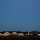 Neubausiedlung unter Vollmond (I)