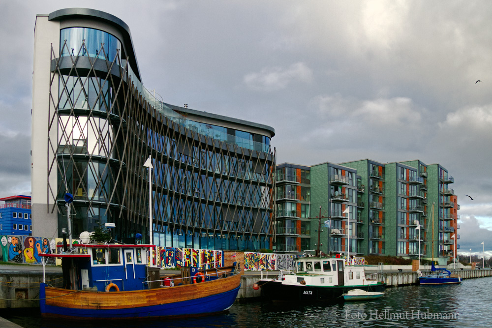 NEUBAUTEN AN DER UNTERWARNOW IN ROSTOCK Foto & Bild world, hochhaus