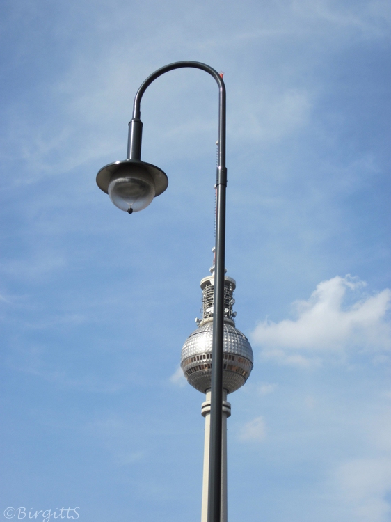 neue Beleuchtung am Berliner Fernsehturm