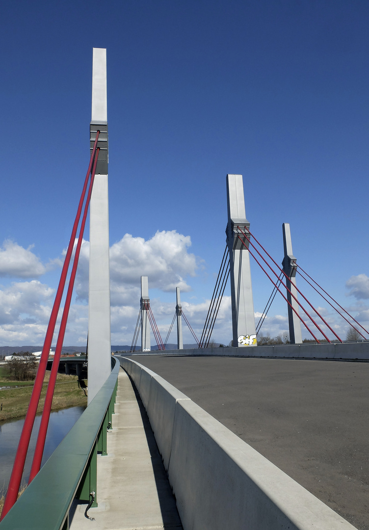 Neue Brücke