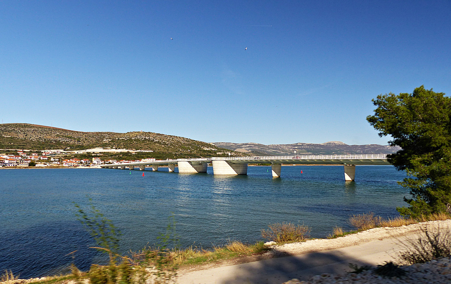 Neue Brücke