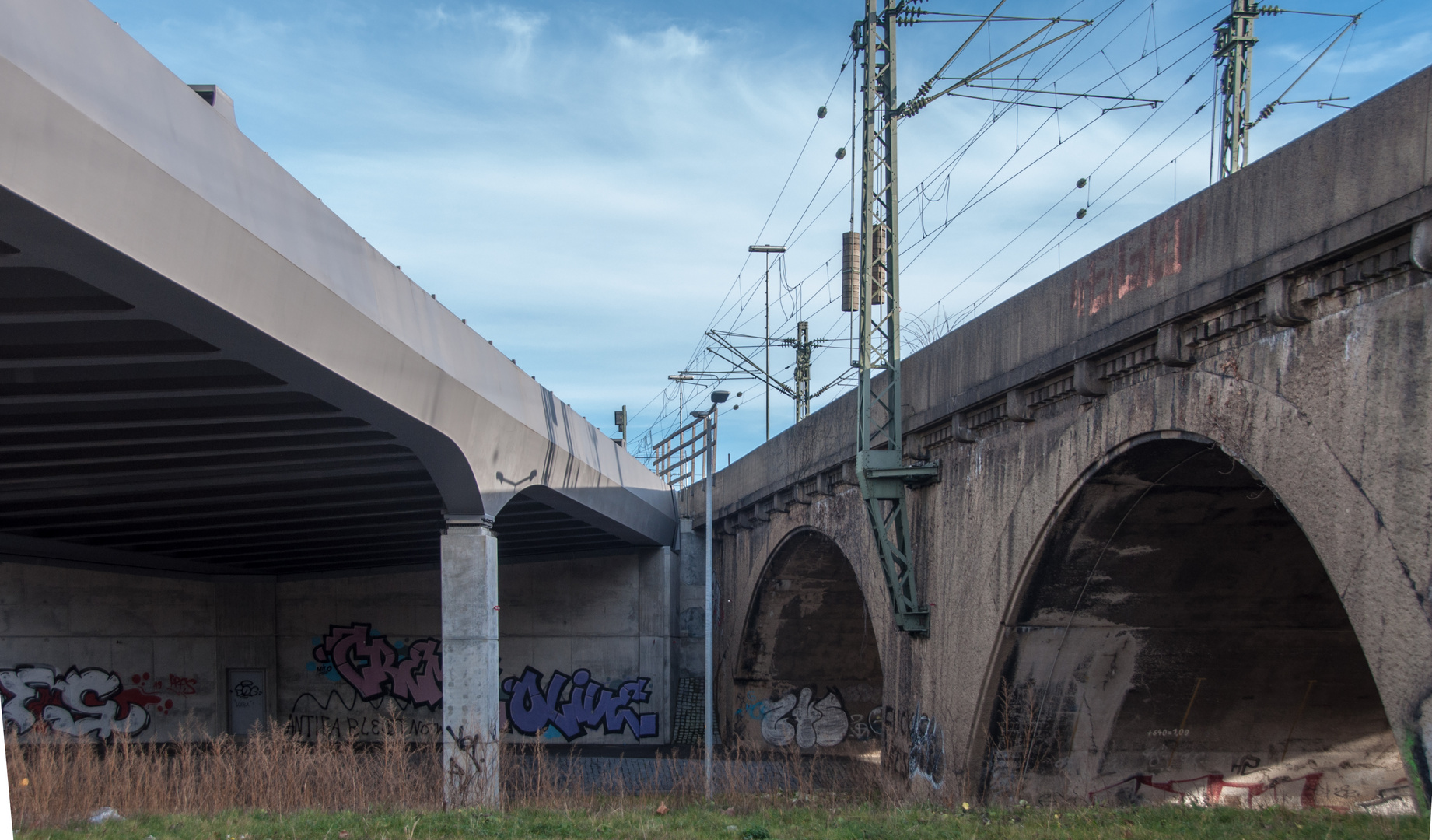 neue Brücke - alte Brücke