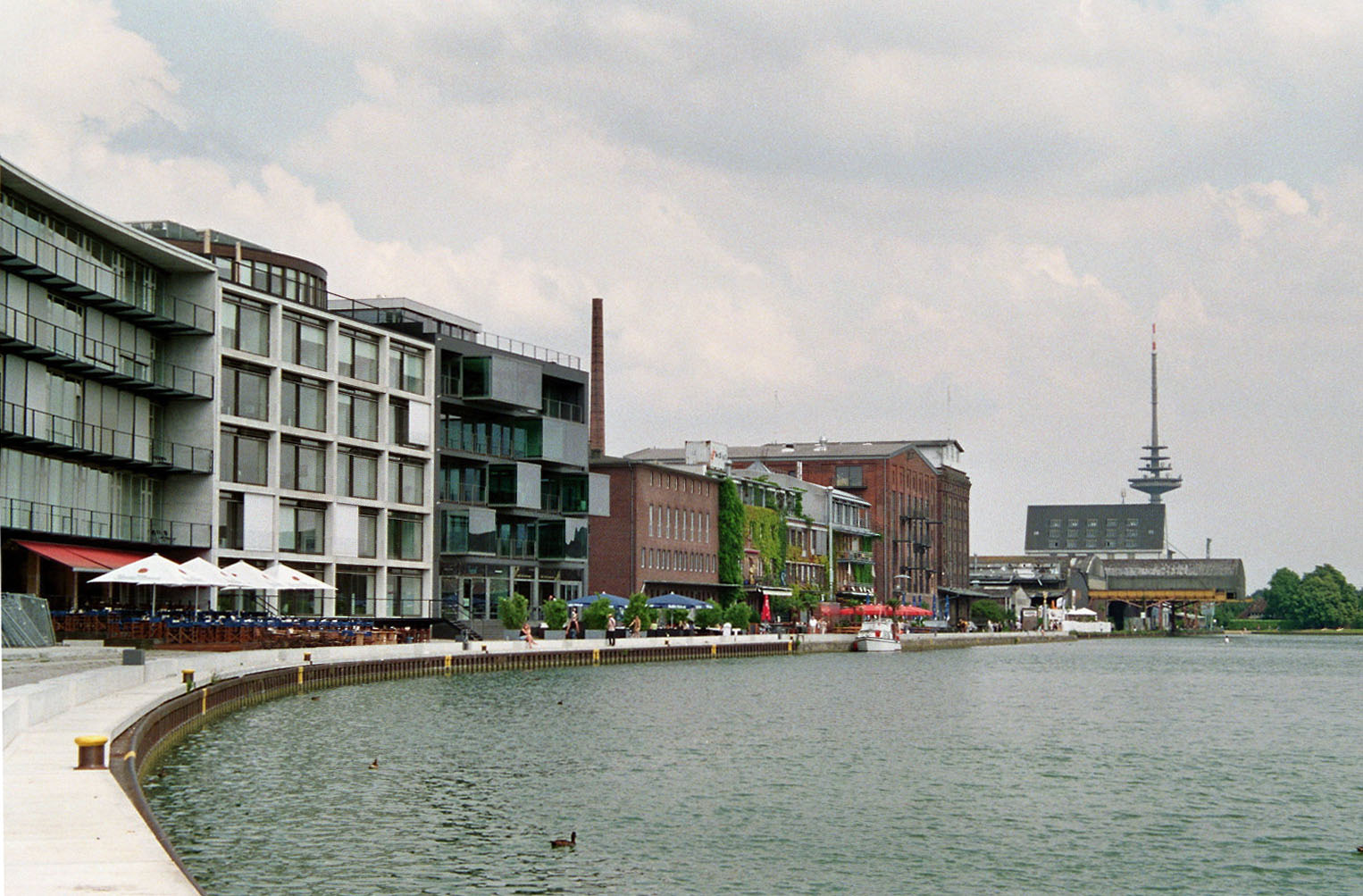 Neue Häuserzeile im Hafen Münsters