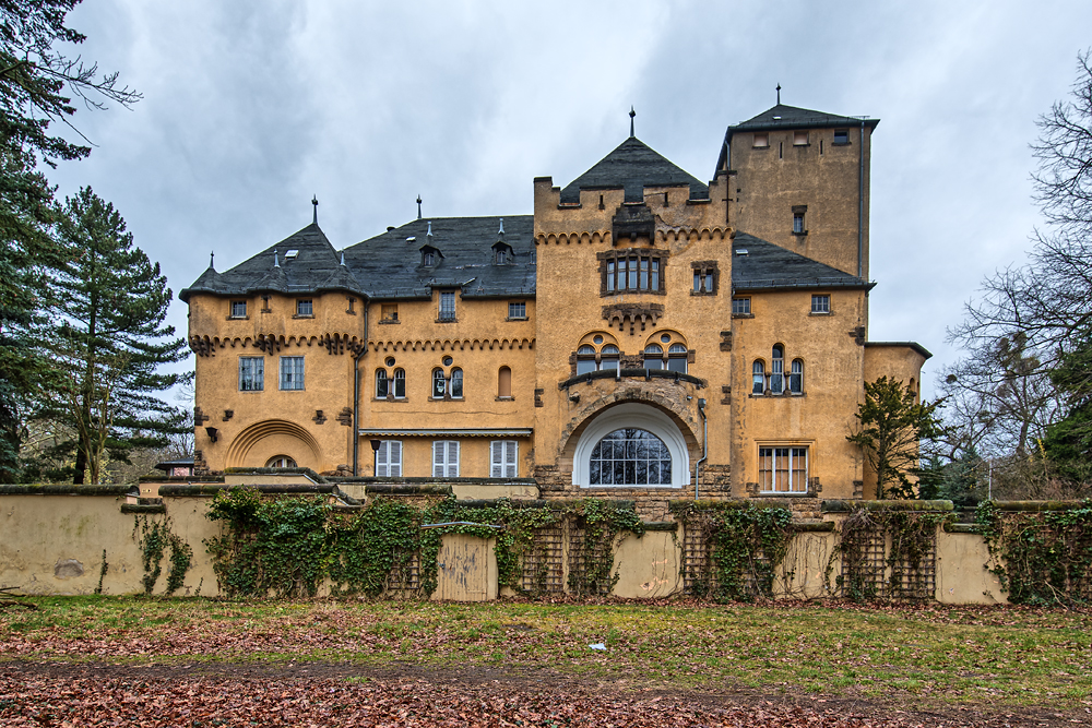 Neue Hakeburg - Seeseite