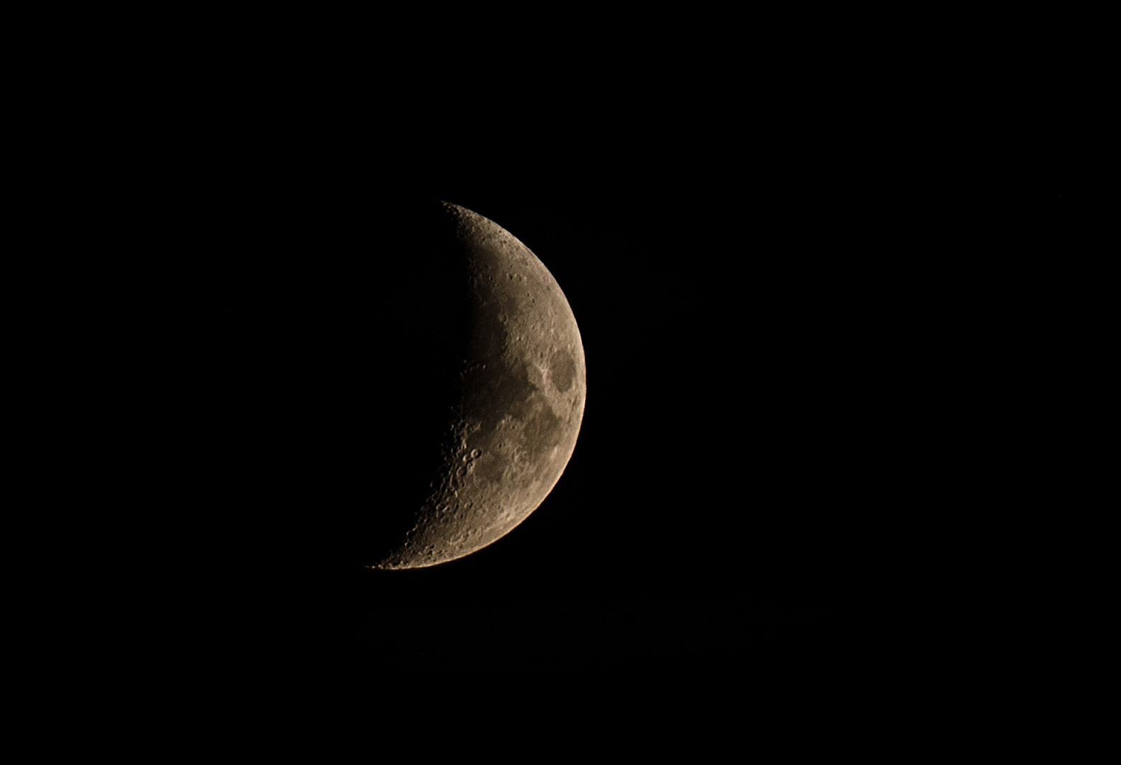 Neue Kamera, neuer Mond