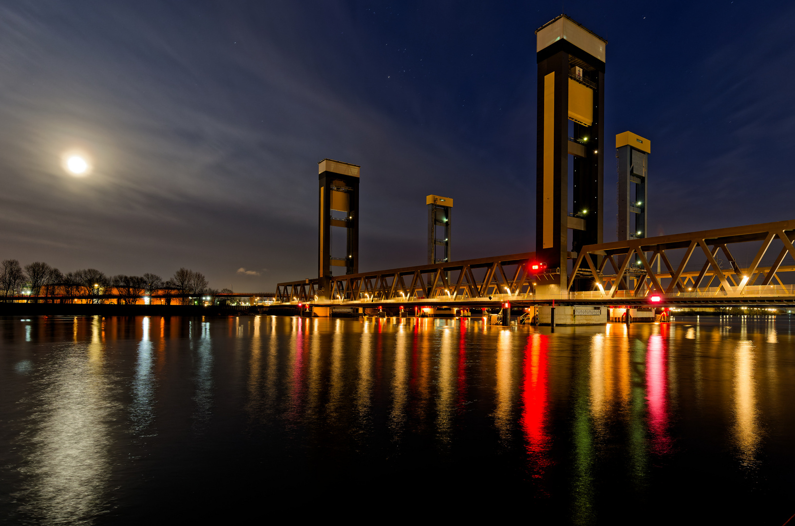 (neue) Kattwykbrücke