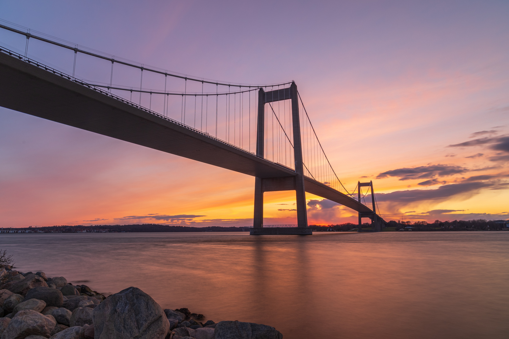 Neue Kleine Belt Brücke bei Sonnenuntergang