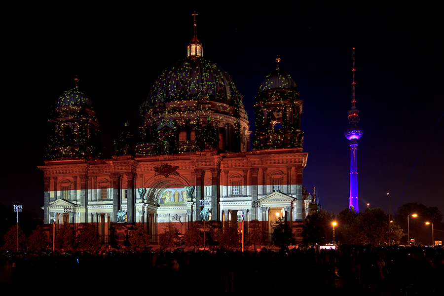 Neue Maske für den Berlin Dom