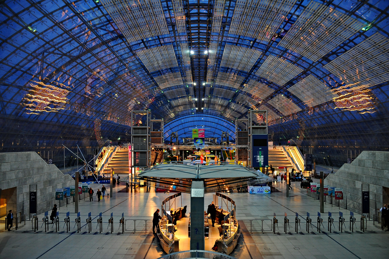 Neue Messe Leipzig Glashalle Foto & Bild architektur, profanbauten
