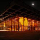 Neue Nationalgalerie bei Nacht