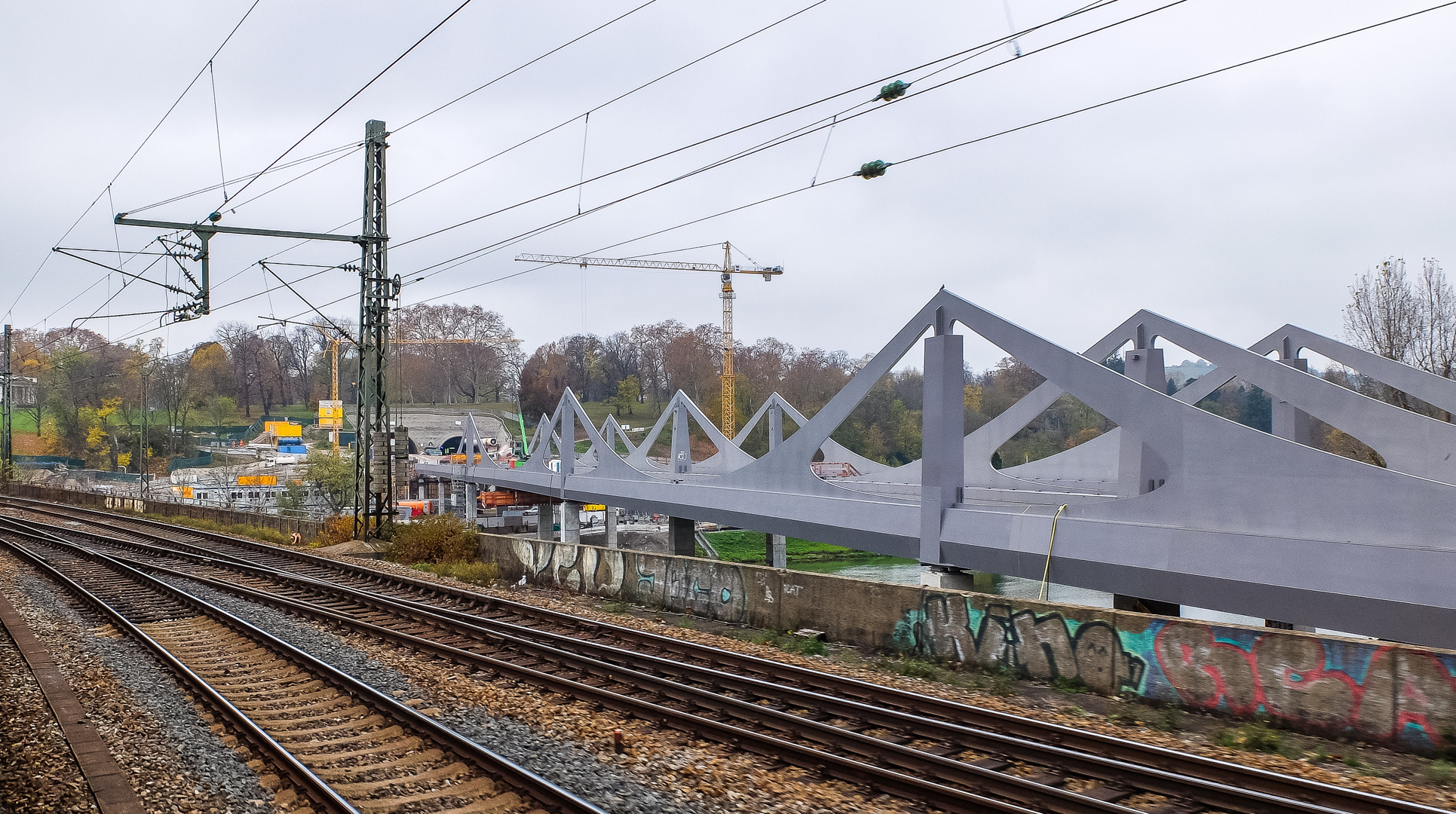 Neue Neckarbrücke