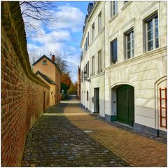 neue Stadtansicht......entlang der Stadtmauer