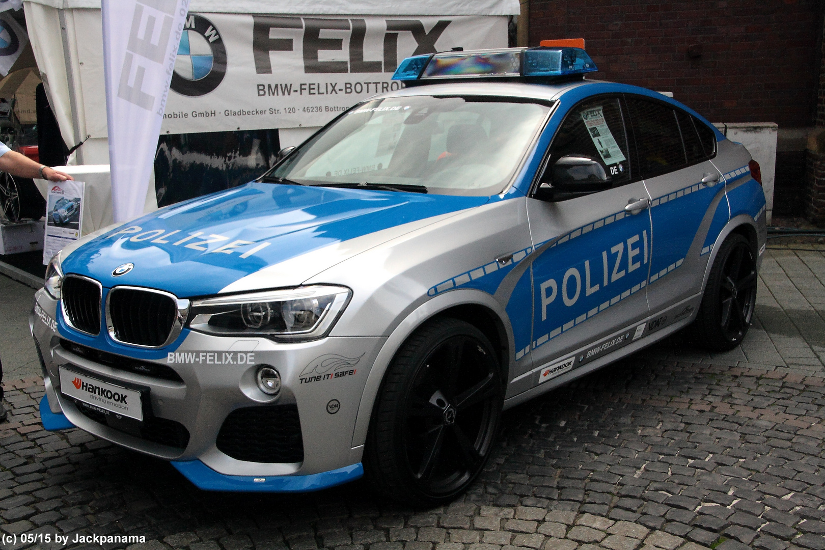 Neuer B M W für die Polizei / Vorstellung auf dem Fest der Kulturen in Bottrop