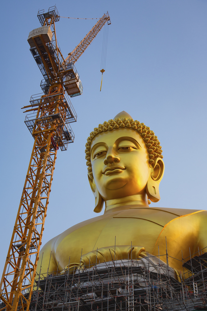 Neuer Buddha im Bau