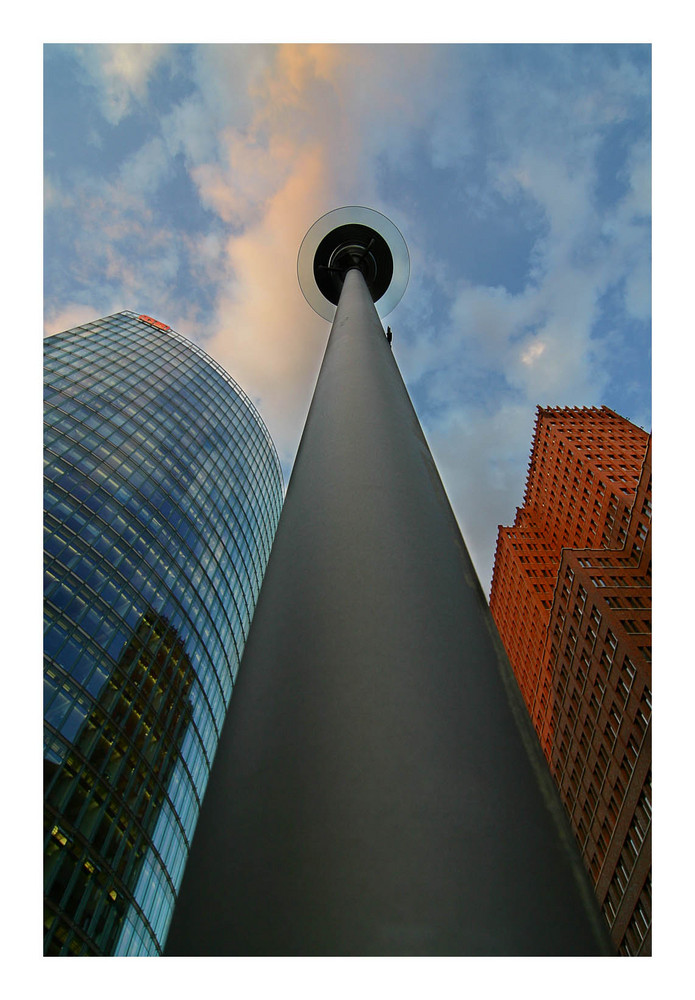 Neuer Fernsehturm am Potsdamer Platz