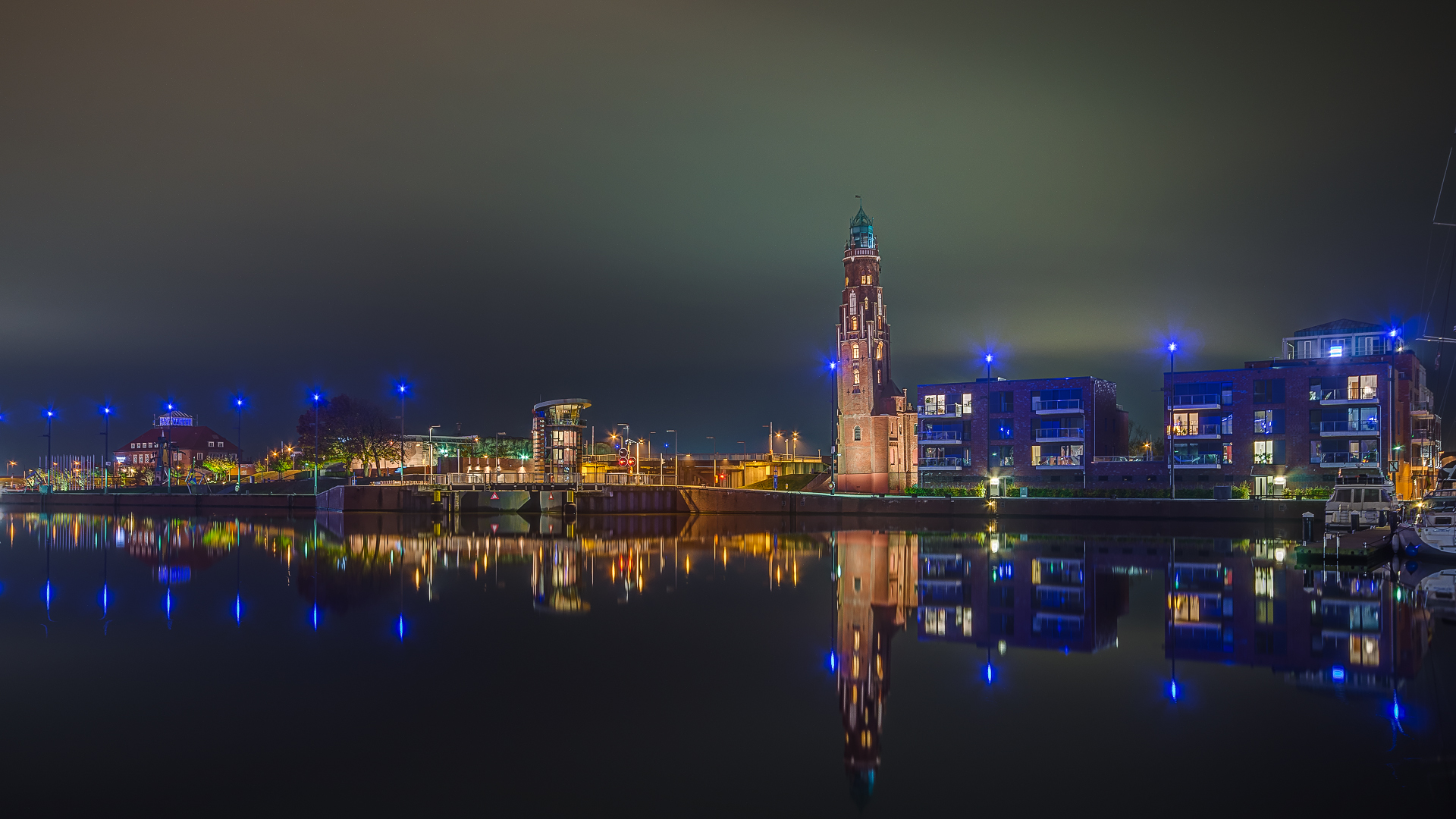 Neuer Hafen@Night