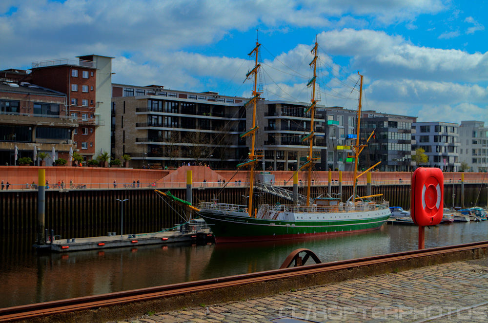 Neuer Liegeplatz der Alexander von Humboldt 1 in Bremen