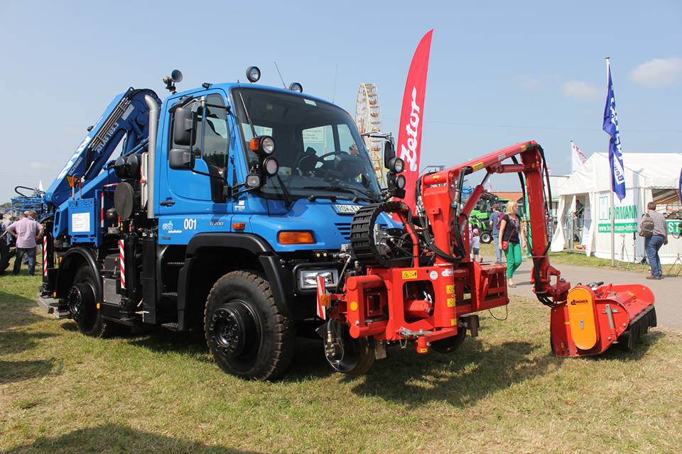 Neuer Zweiwege Unimog U400 der Eisenbahnen und Verkehrsbetriebe Elbe-Weser GmbH