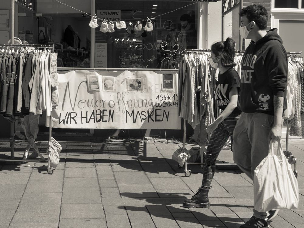 Neueröffnung - Wir haben Masken